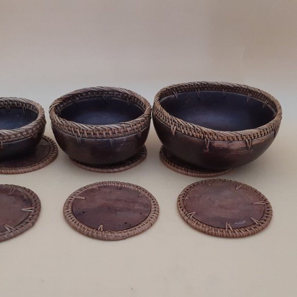 3 wood and Rattan Bowls Plus Coasters - Picture 3 of 11